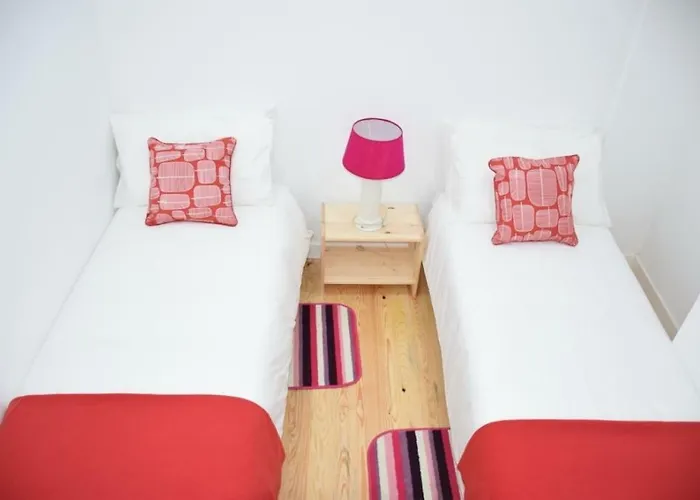 Cool Tailor Made 2 Bedroom Lejlighed *