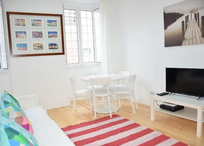 Cool Tailor Made 2 Bedroom * Lisbona